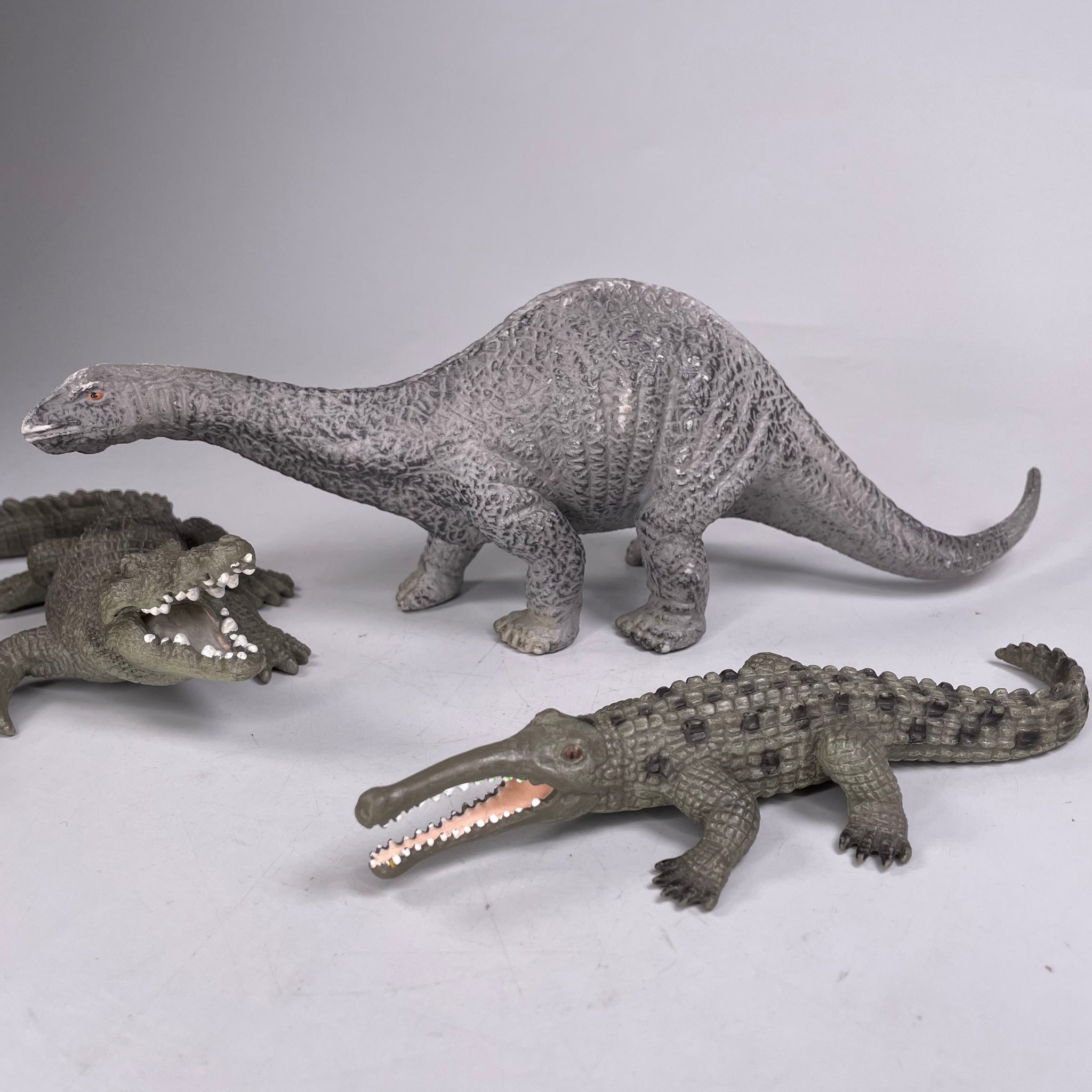 Schleich Dinosaurier und Krokodil-Set, 2 Dinosaurier und 2 Alligatoren