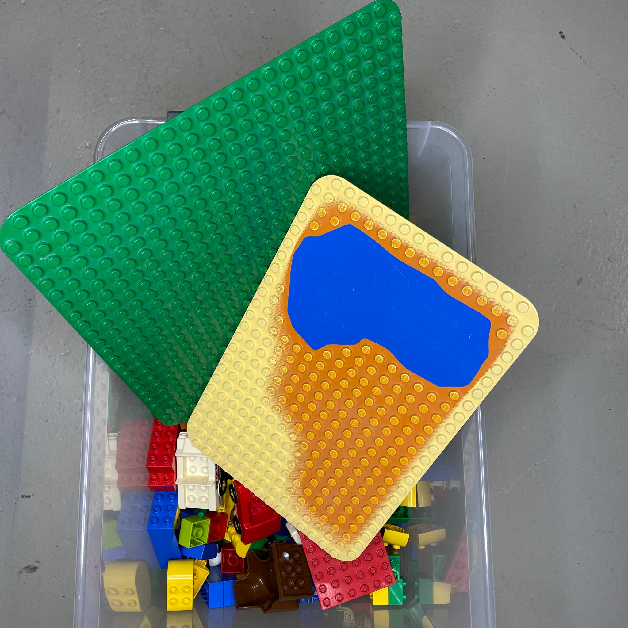 Lego Duplo Konvolut ca. 6,5 kg, Steine, Tiere, Figuren, Platten, Autos