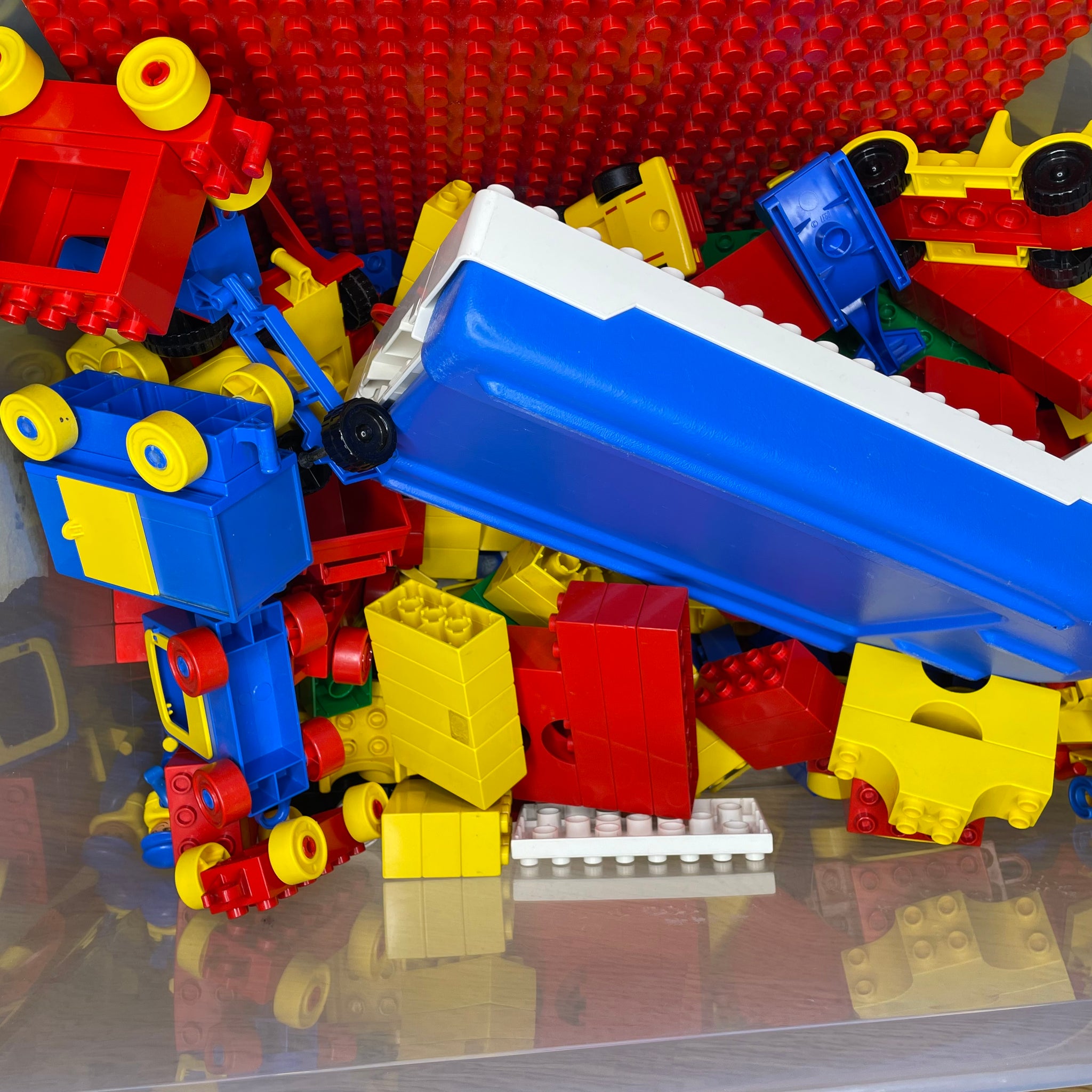 Lego Duplo Konvolut ca. 6,5 Kg, Steine, Autos, Figuren, Schiff, Platte uvm.