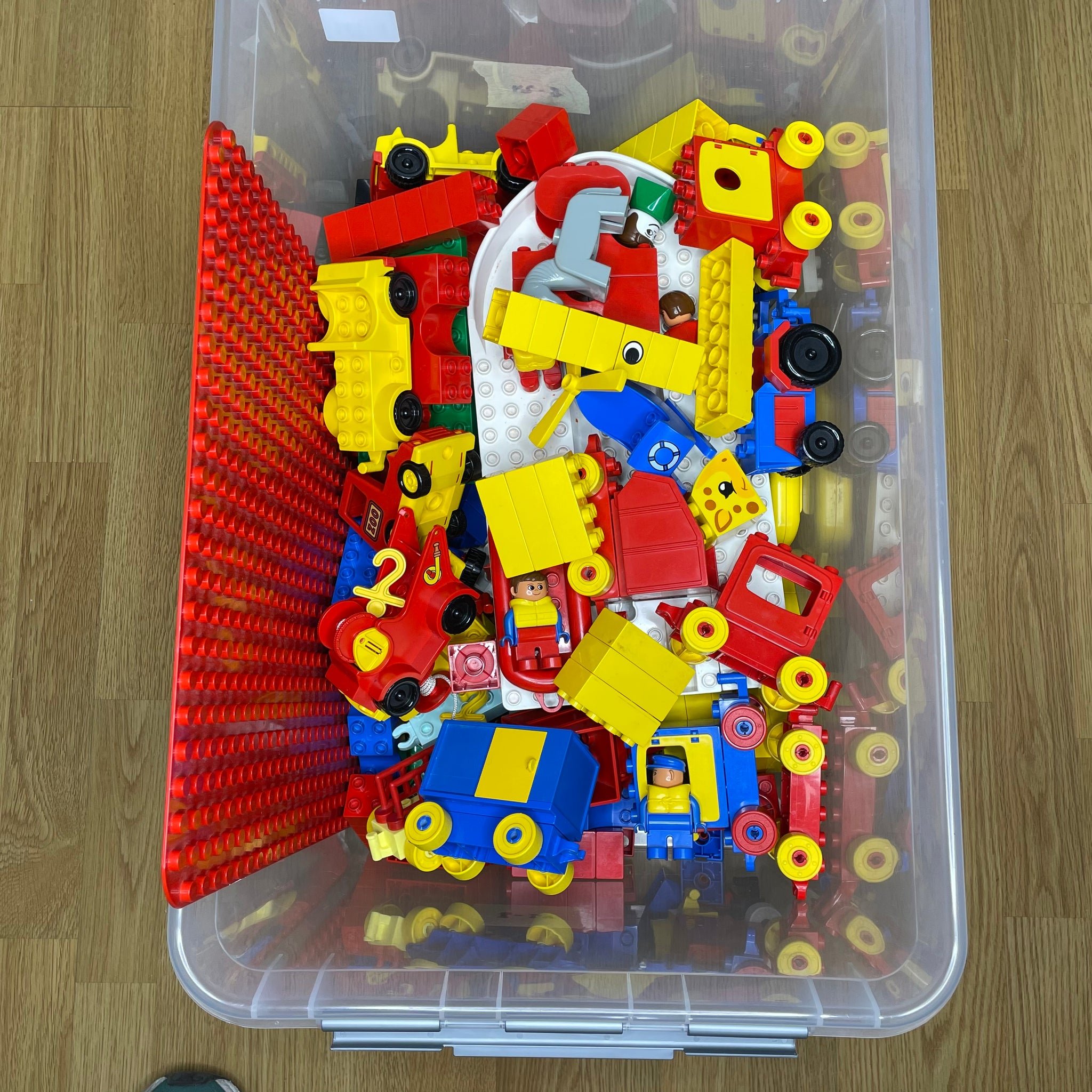 Lego Duplo Konvolut ca. 6,5 Kg, Steine, Autos, Figuren, Schiff, Platte uvm.