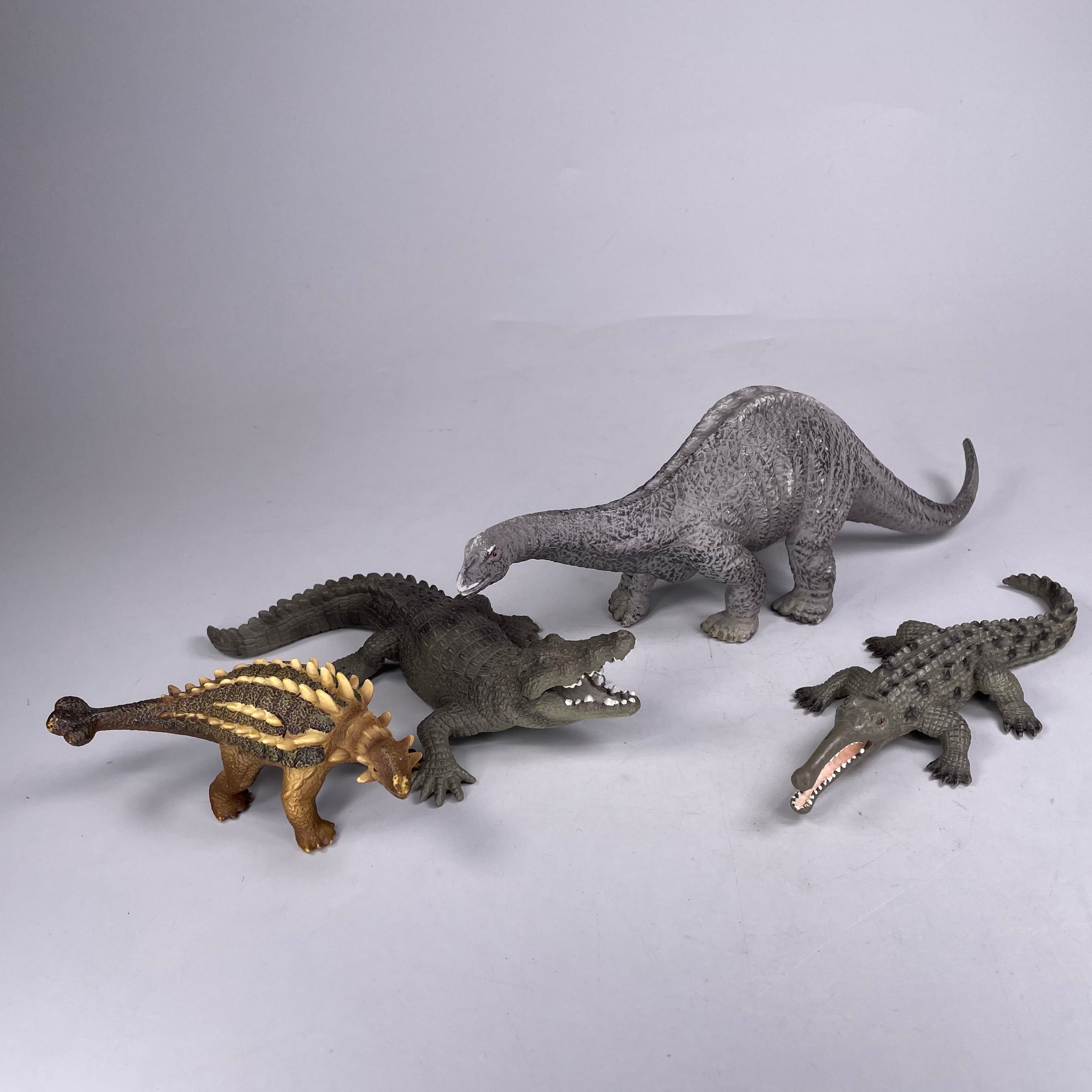 Schleich Dinosaurier und Krokodil-Set, 2 Dinosaurier und 2 Alligatoren